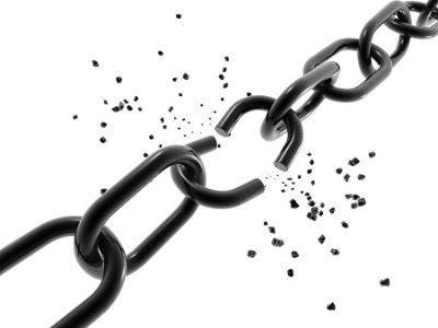 A broken chain link, showing the value of going independent as an insurance agent with SIMG insurance. 